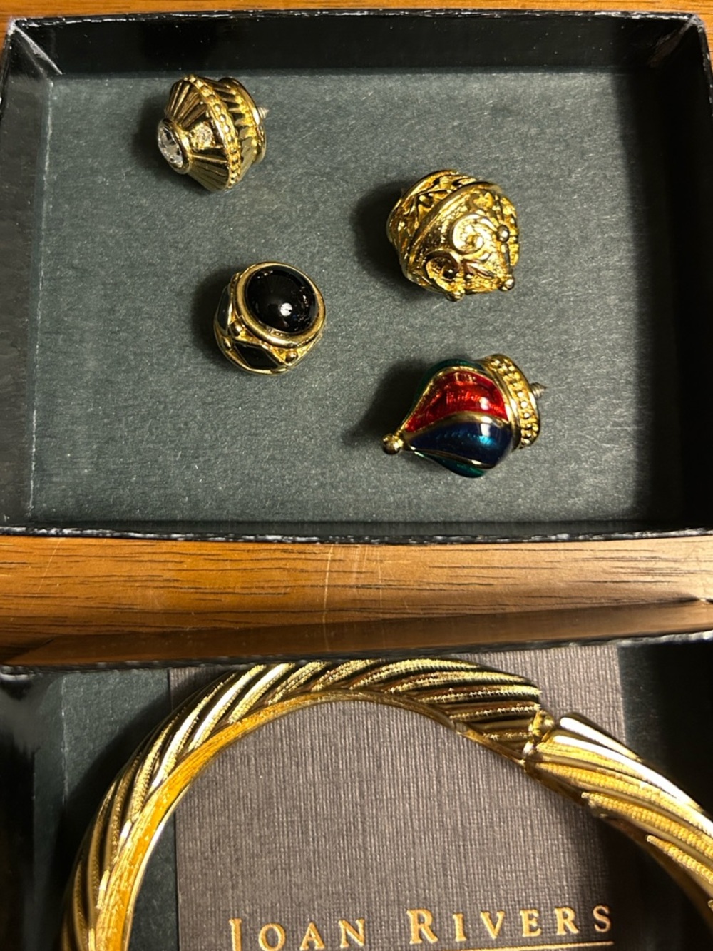 Joan Rivers Gold-Tone Hinged Bracelet W/ 5 Sets Of Interchangeable Tips/Charms - Picture 11 of 11
